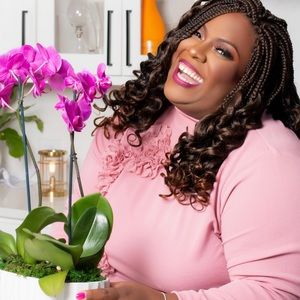 Just a Southern plus sized Diva that loves to shop